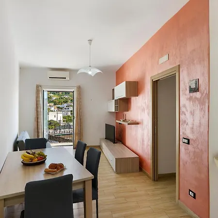 Iris's House